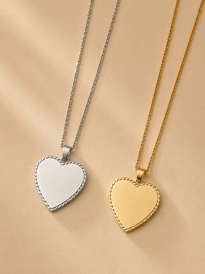 Collier coeur ciselé personnalisé L'atelier d'Aimie