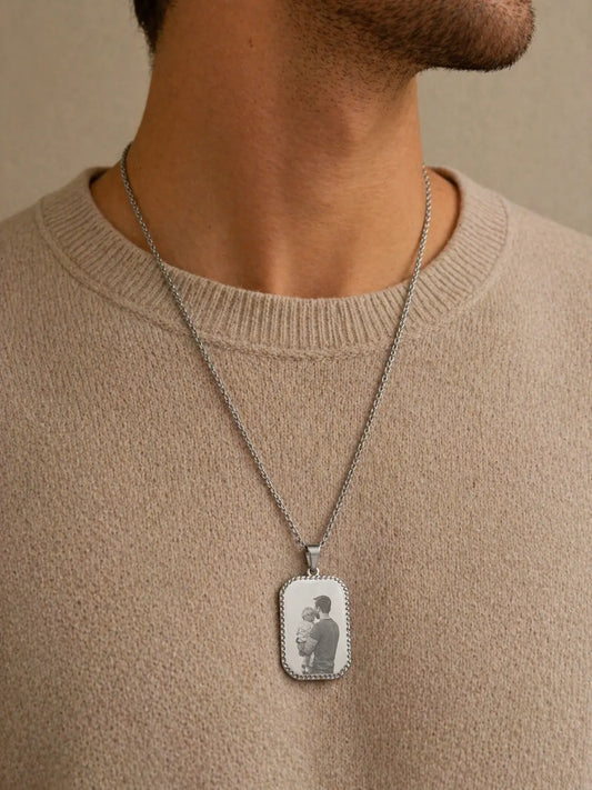 Collier plaque ciselée personnalisée mixte L'atelier d'Aimie