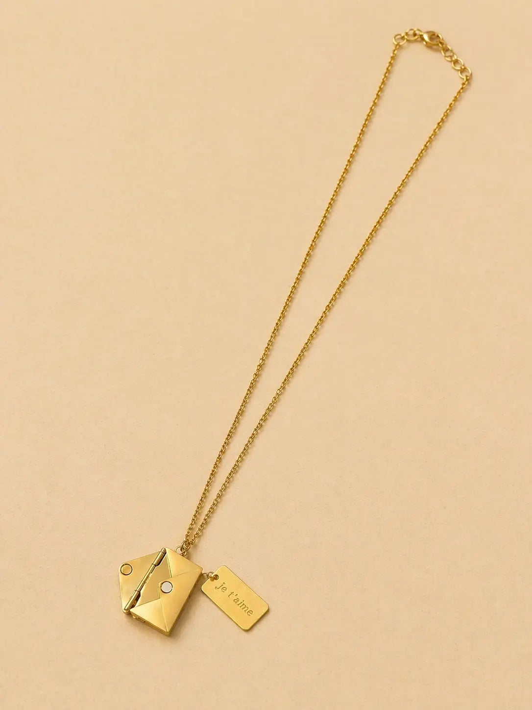 Collier lettre secrète personnalisé L'atelier d'Aimie